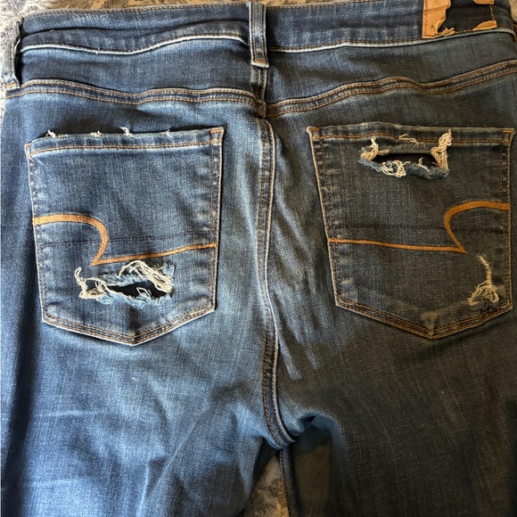 American Eagle Distressed Blue Jeans - Picture 4 of 4